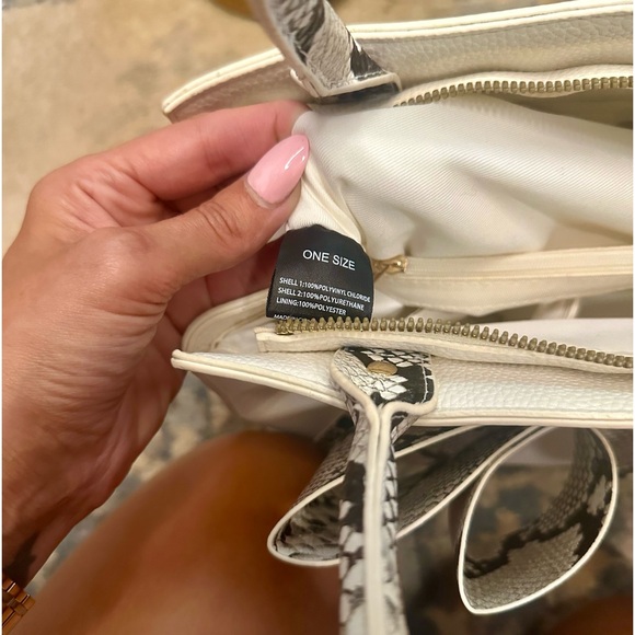 Beautiful Handbag/Shoulder Bag! - Picture 5 of 9